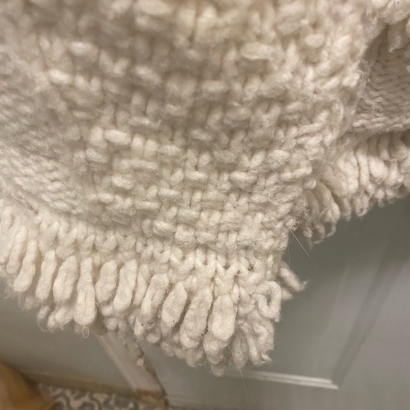 Womens hand knit Wool sweater with hood - Picture 3 of 8